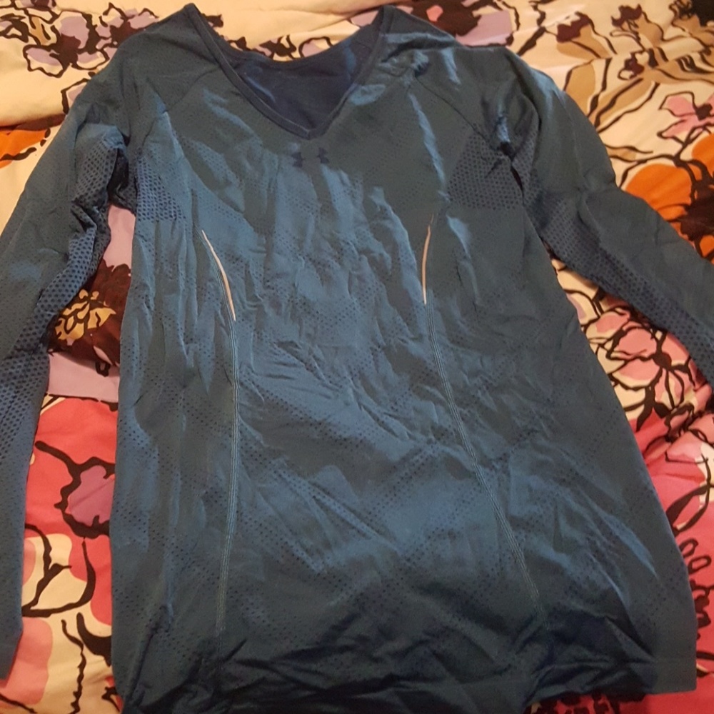 Under Armour long sleeve top